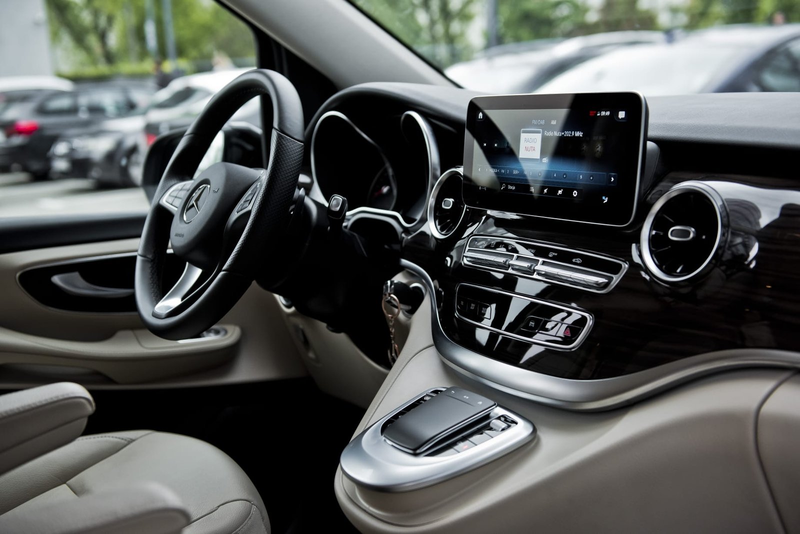 You are currently viewing Business Transfer Schiphol: Premium & Reliable Executive Travel